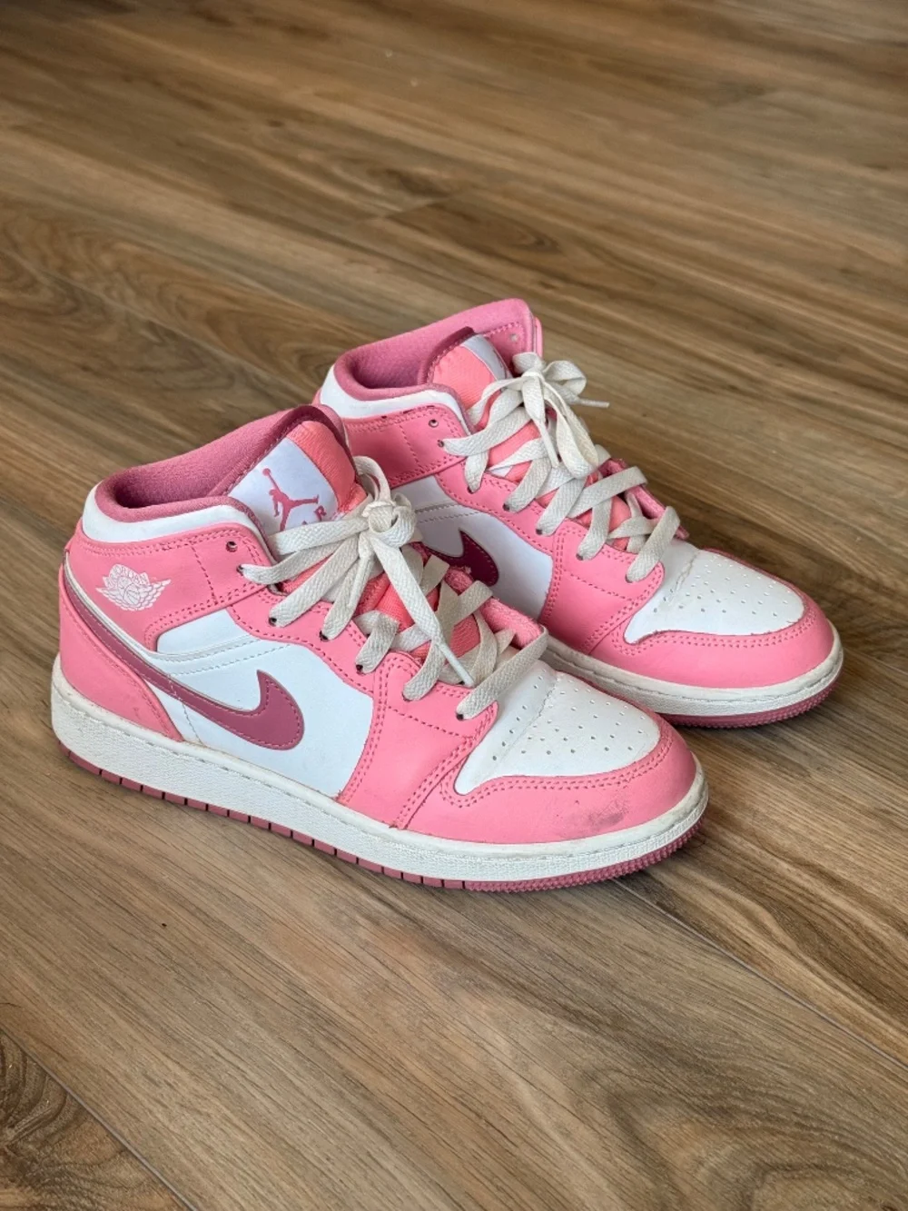 Nike Air Jordan 1 Mid